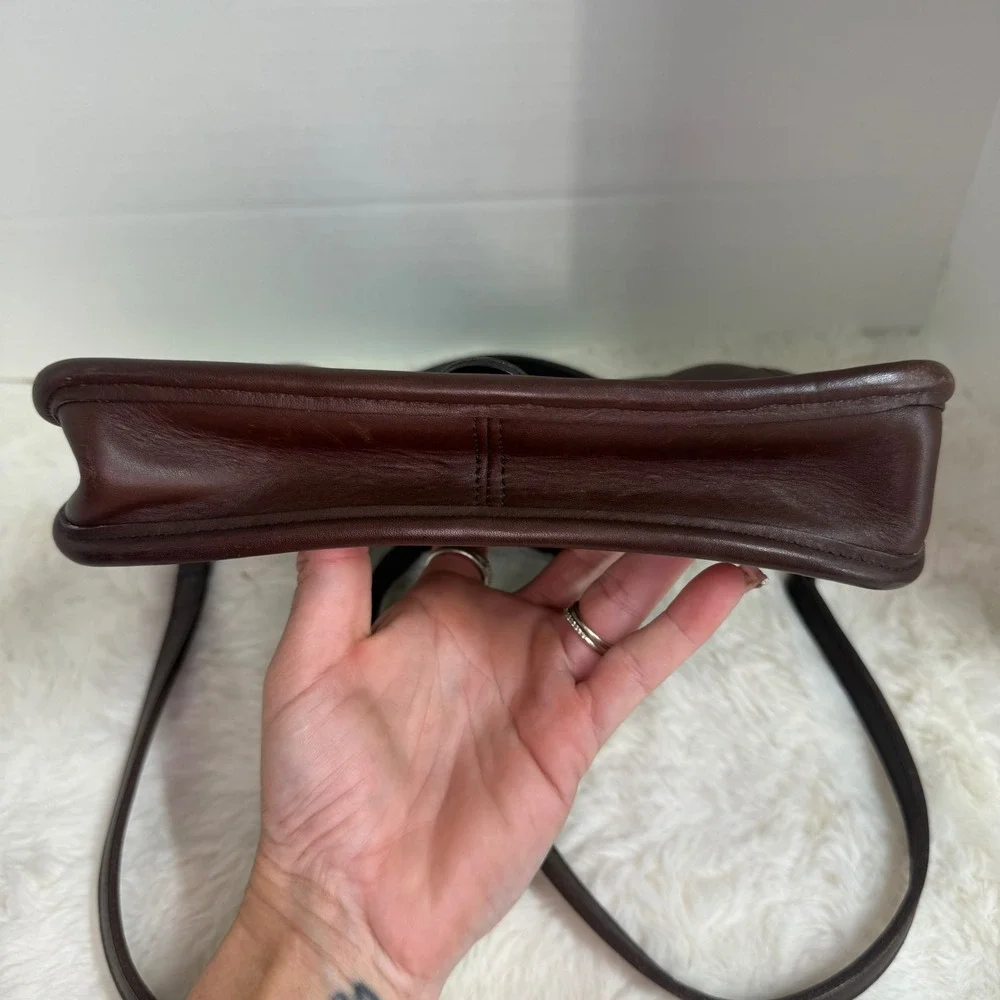 Vintage Coach Station Bag 5130 Brown Glove Tanned Leather USA Crossbody Purse